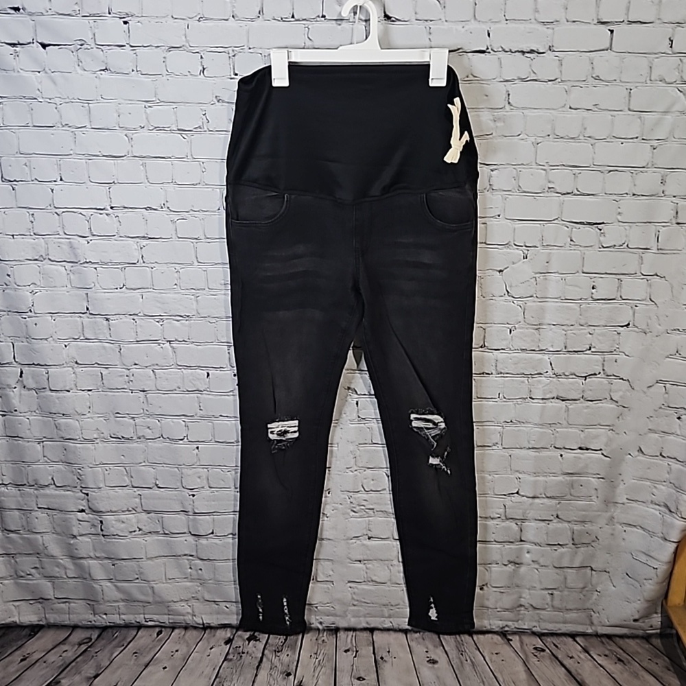 Black distressed maternity jeans